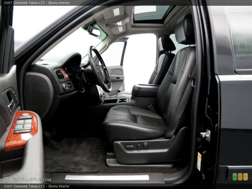 Ebony Interior Photo for the 2007 Chevrolet Tahoe LTZ #81016659