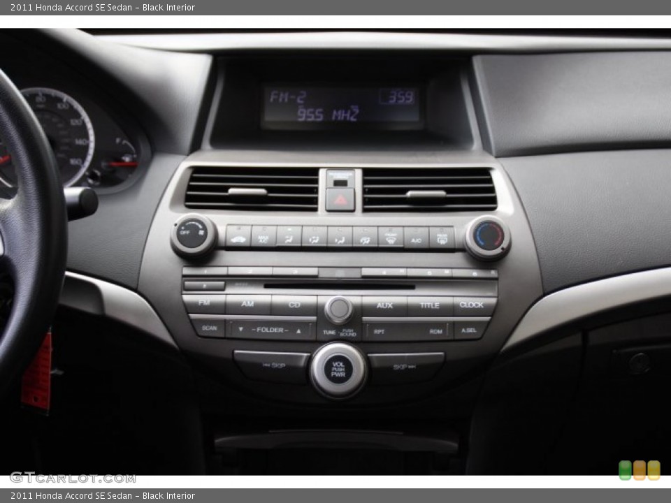 Black Interior Controls for the 2011 Honda Accord SE Sedan #81023662