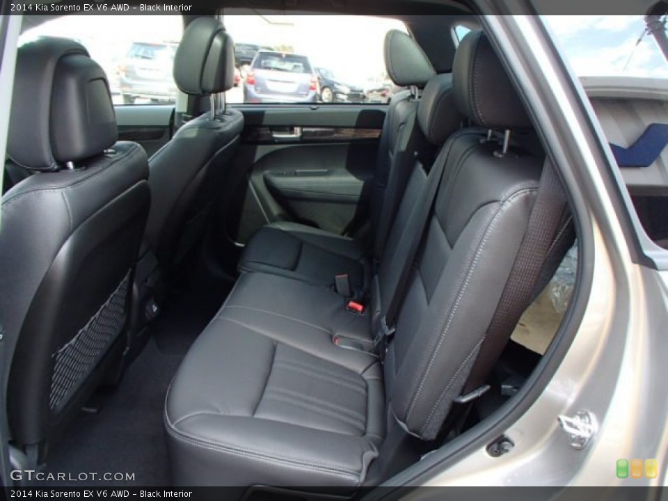 Black Interior Rear Seat for the 2014 Kia Sorento EX V6 AWD #81045917