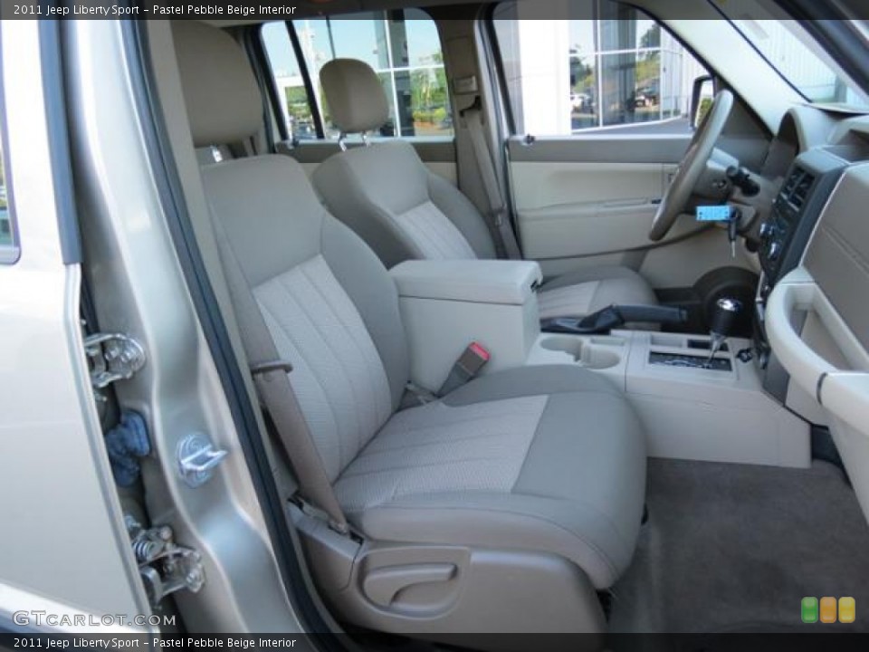 Pastel Pebble Beige Interior Photo for the 2011 Jeep Liberty Sport #81045948