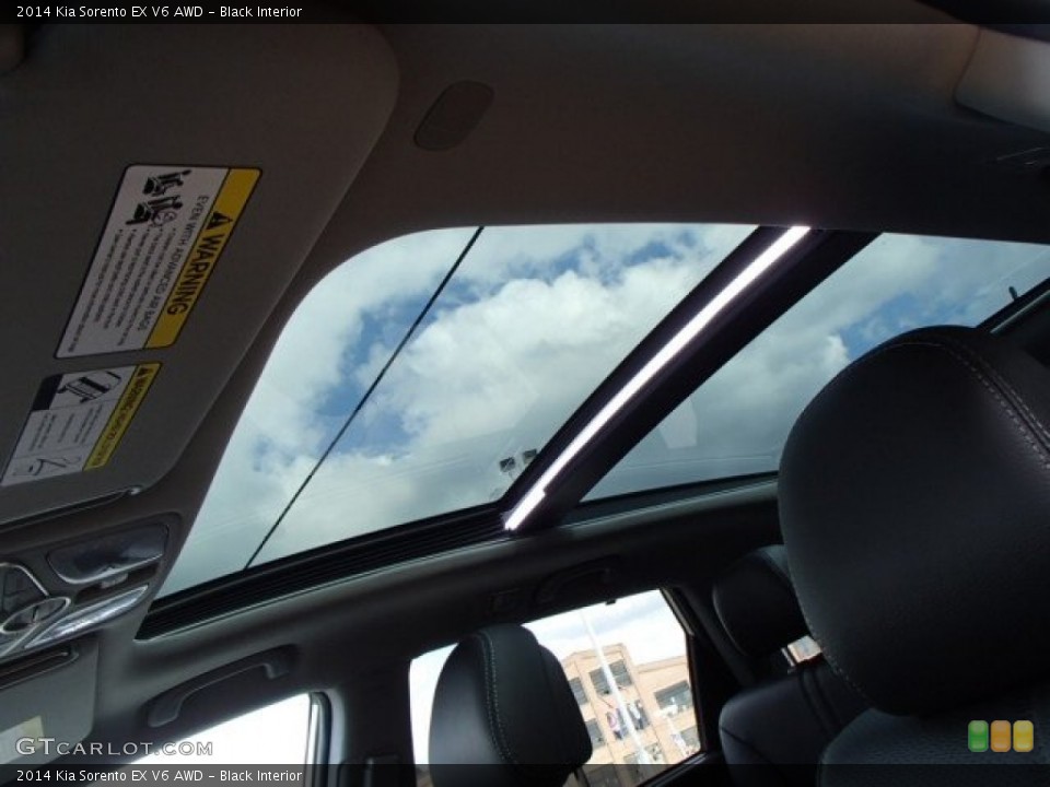 Black Interior Sunroof for the 2014 Kia Sorento EX V6 AWD #81045960