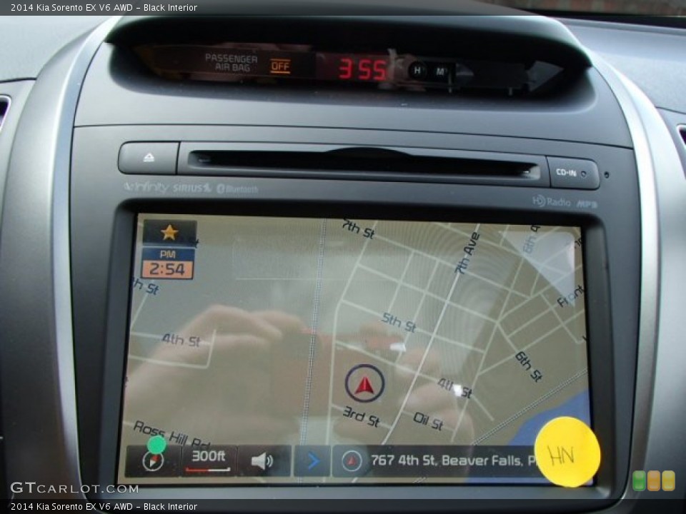 Black Interior Navigation for the 2014 Kia Sorento EX V6 AWD #81045989