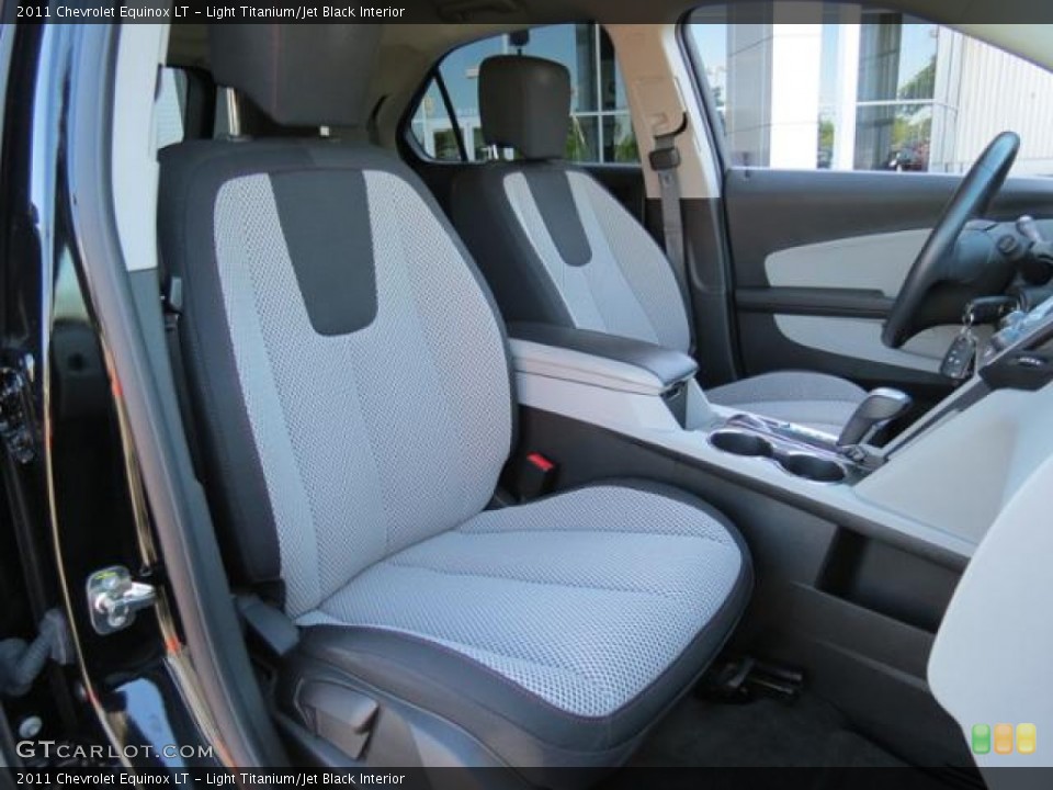 Light Titanium/Jet Black Interior Photo for the 2011 Chevrolet Equinox LT #81047352