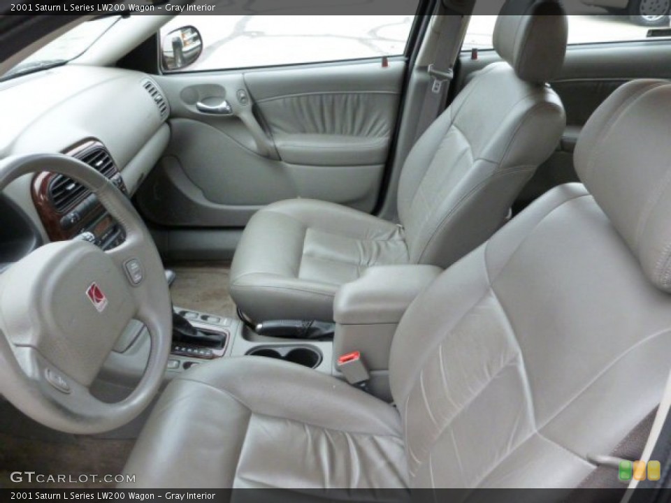 Gray Interior Photo for the 2001 Saturn L Series LW200 Wagon #81059661