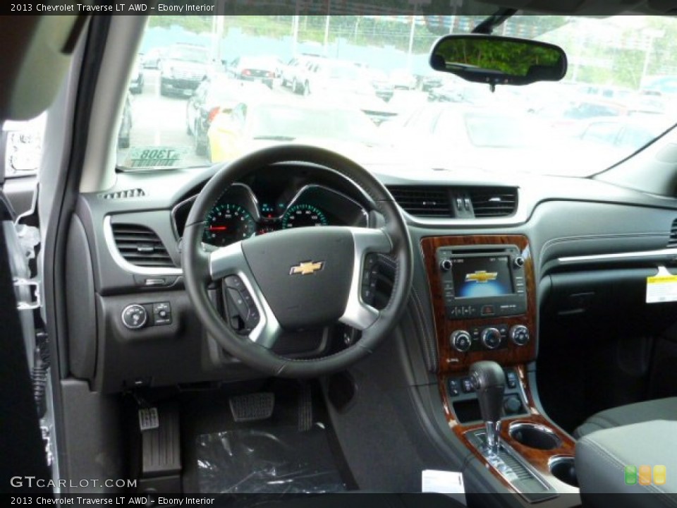 Ebony Interior Dashboard for the 2013 Chevrolet Traverse LT AWD #81059787