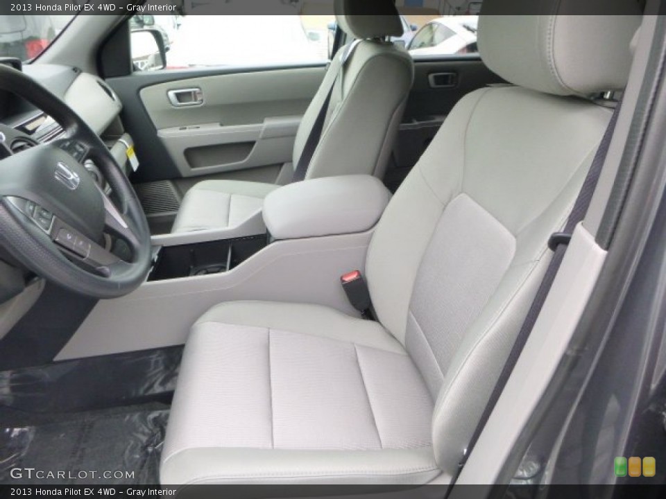 Gray Interior Photo for the 2013 Honda Pilot EX 4WD #81066135