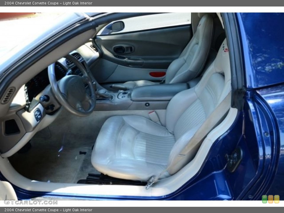 Light Oak Interior Photo for the 2004 Chevrolet Corvette Coupe #81077644