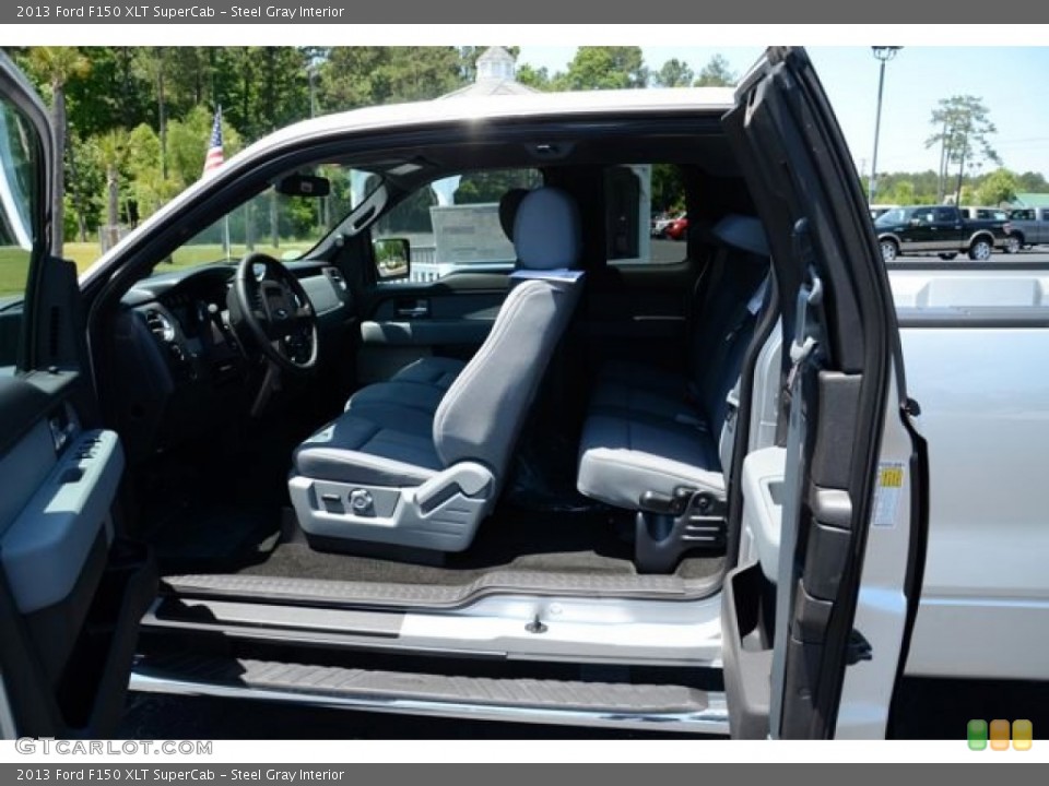 Steel Gray Interior Photo for the 2013 Ford F150 XLT SuperCab #81079196