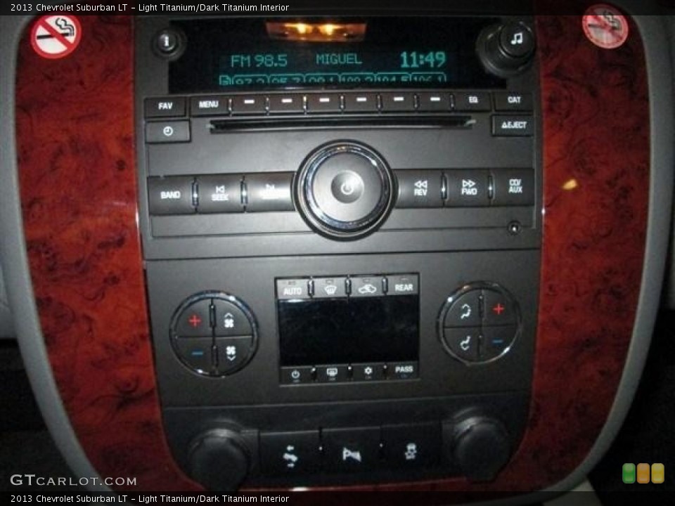 Light Titanium/Dark Titanium Interior Controls for the 2013 Chevrolet Suburban LT #81081126