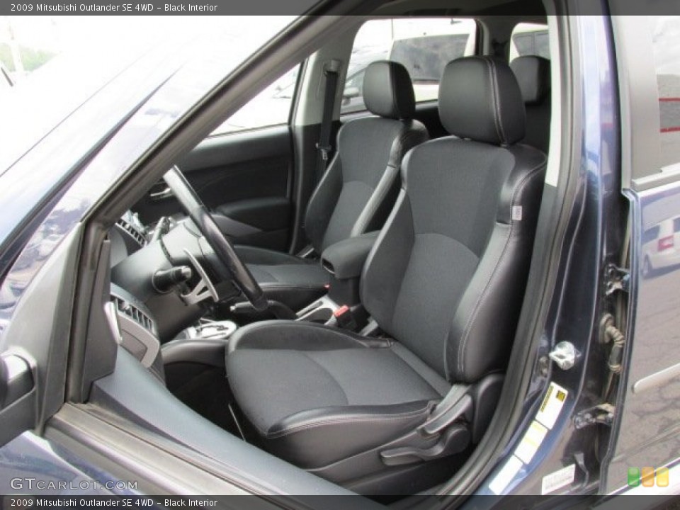 Black Interior Photo for the 2009 Mitsubishi Outlander SE 4WD #81089370