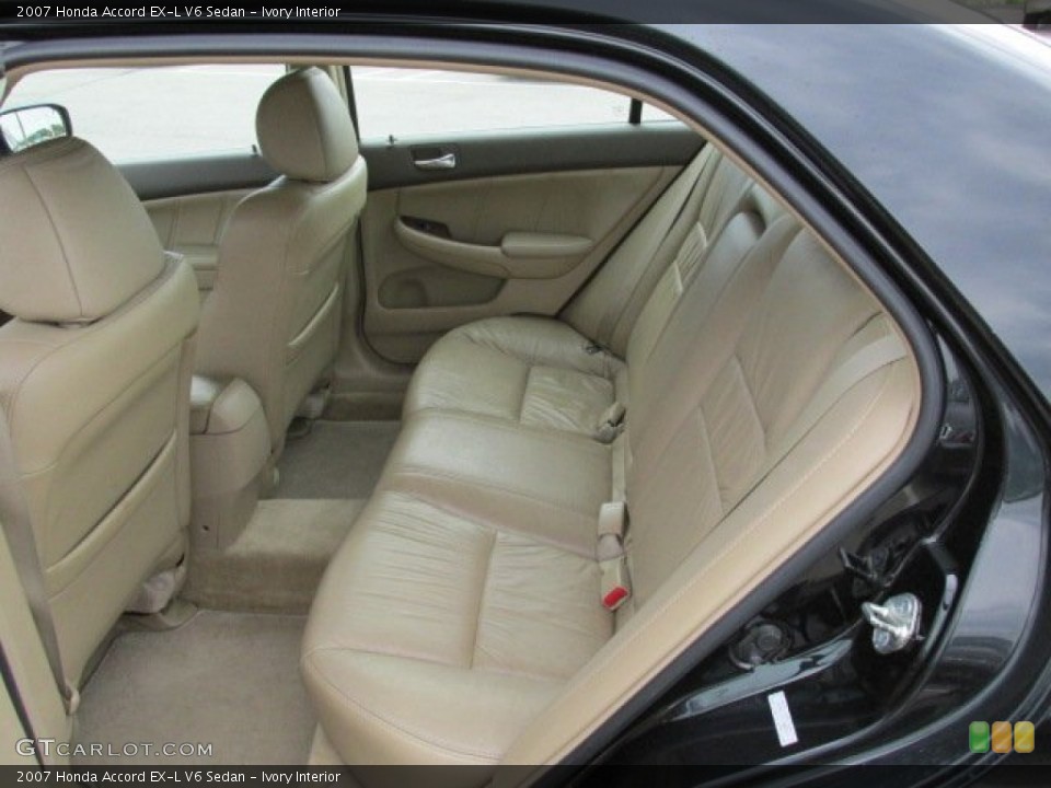 Ivory Interior Rear Seat for the 2007 Honda Accord EX-L V6 Sedan #81093845
