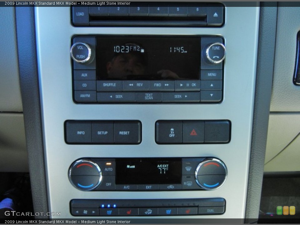 Medium Light Stone Interior Controls for the 2009 Lincoln MKX  #81101590