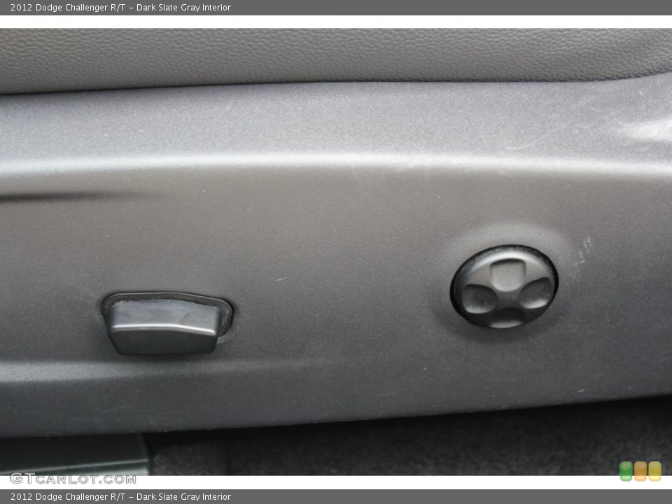 Dark Slate Gray Interior Controls for the 2012 Dodge Challenger R/T #81101858