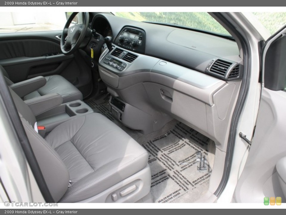Gray Interior Dashboard for the 2009 Honda Odyssey EX-L #81110309