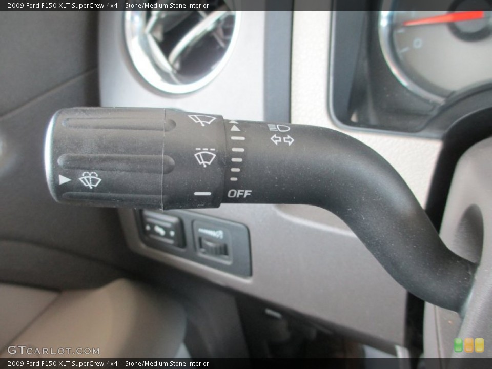 Stone/Medium Stone Interior Controls for the 2009 Ford F150 XLT SuperCrew 4x4 #81113529