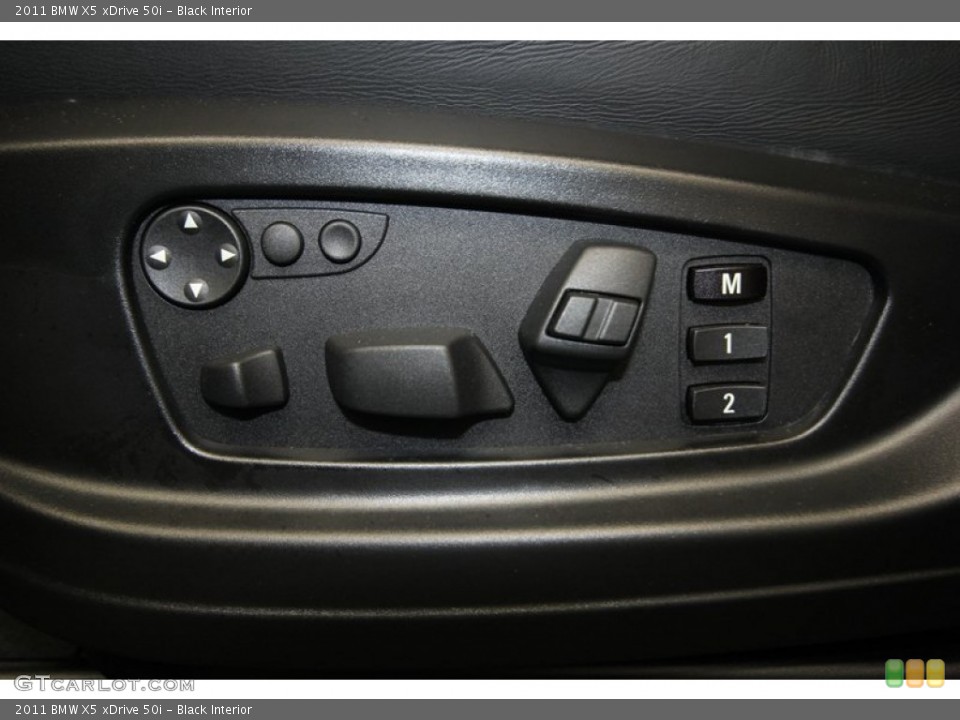 Black Interior Controls for the 2011 BMW X5 xDrive 50i #81118112