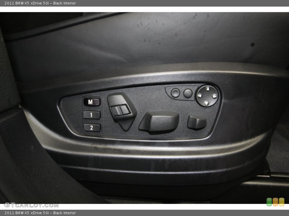 Black Interior Controls for the 2011 BMW X5 xDrive 50i #81118637