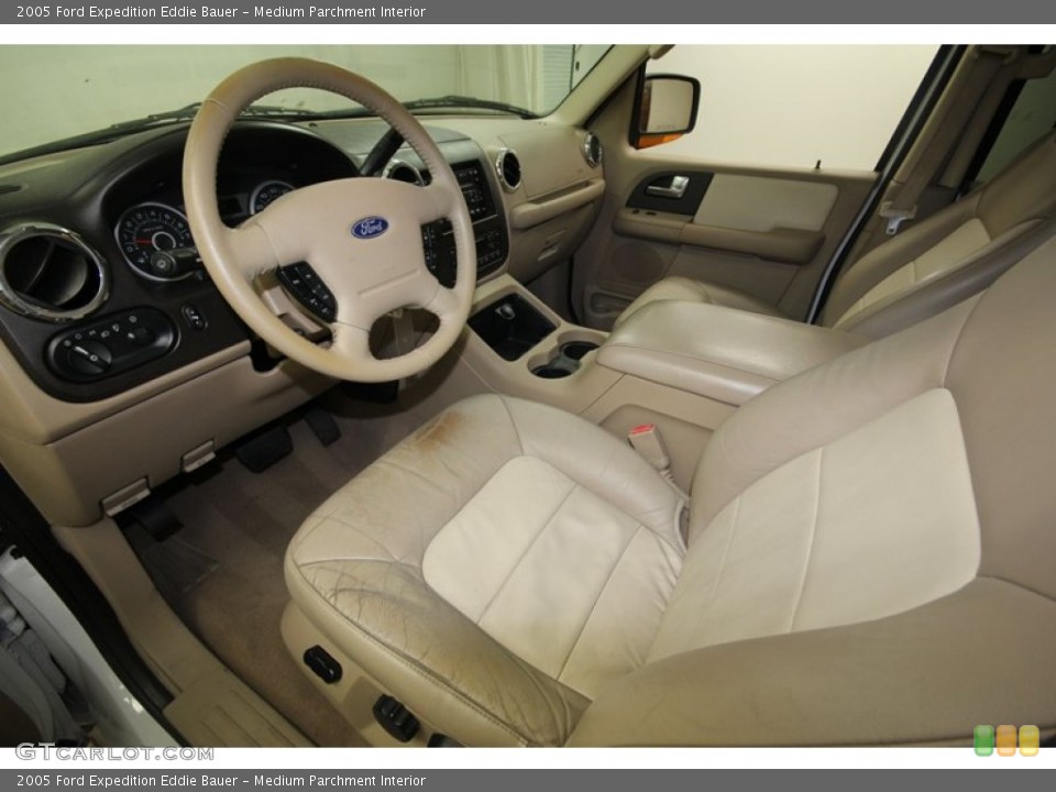 Medium Parchment Interior Photo for the 2005 Ford Expedition Eddie Bauer #81124952
