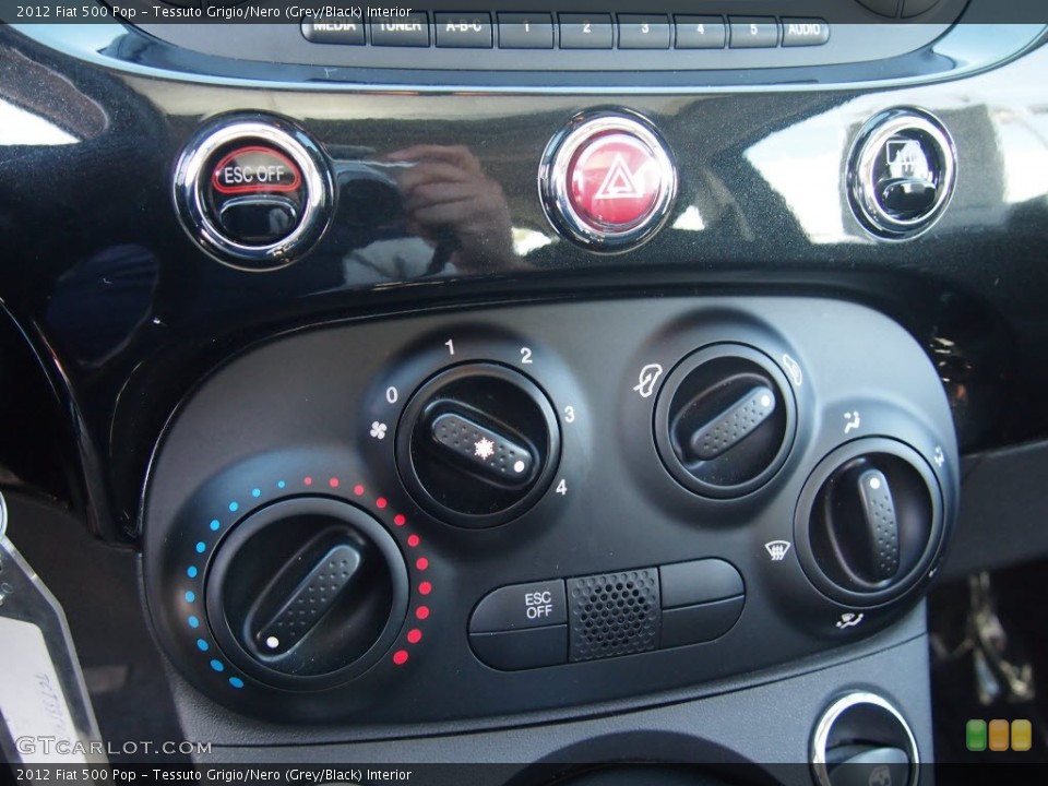 Tessuto Grigio/Nero (Grey/Black) Interior Controls for the 2012 Fiat 500 Pop #81125522