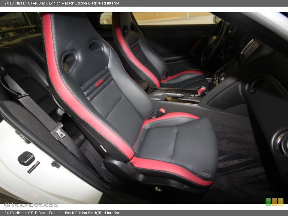 Black Edition Black/Red Interior Front Seat for the 2013 Nissan GT-R Black Edition #81126032