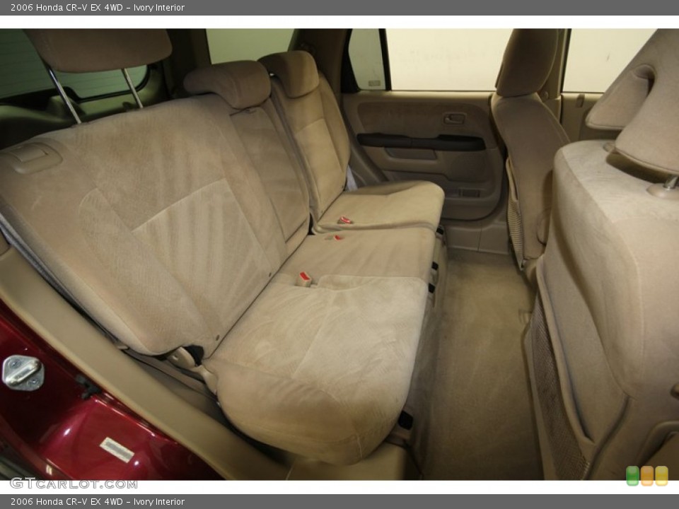 Ivory Interior Rear Seat for the 2006 Honda CR-V EX 4WD #81126152