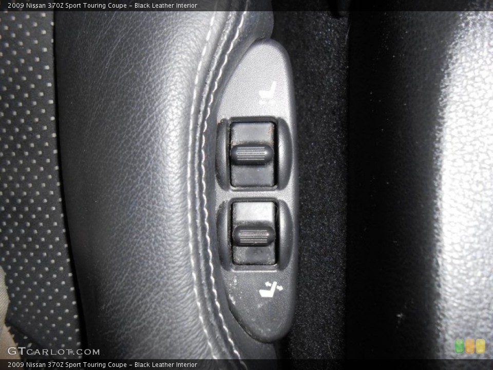 Black Leather Interior Controls for the 2009 Nissan 370Z Sport Touring Coupe #81132690