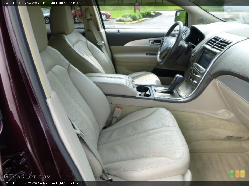 Medium Light Stone Interior Photo for the 2011 Lincoln MKX AWD #81135768
