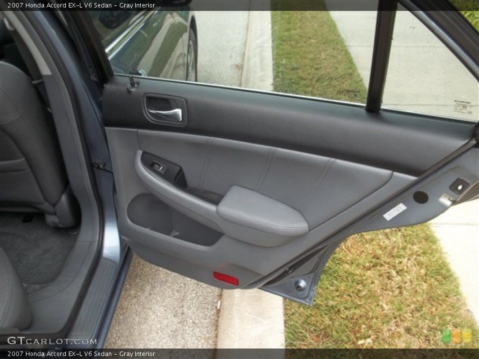 Gray Interior Door Panel for the 2007 Honda Accord EX-L V6 Sedan #81139308