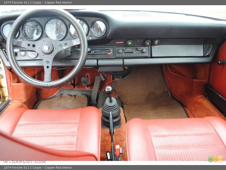 Copper Red Interior Dashboard for the 1974 Porsche 911 S Coupe #81140430