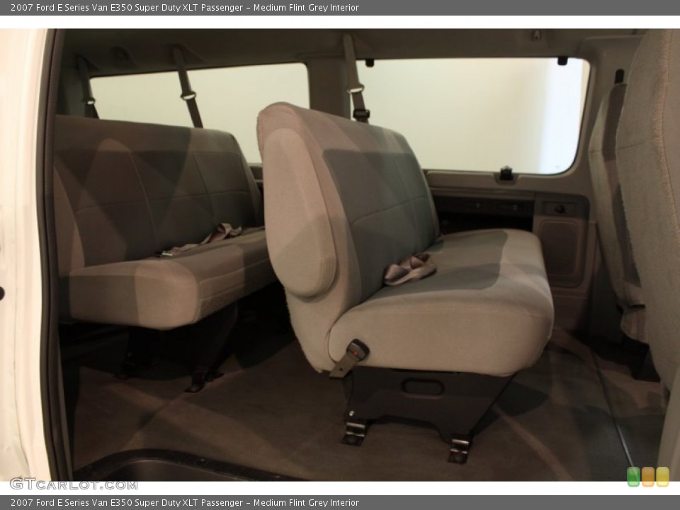 Medium Flint Grey Interior Photo for the 2007 Ford E Series Van E350 Super Duty XLT Passenger #81142965