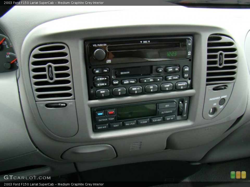 Medium Graphite Grey Interior Controls for the 2003 Ford F150 Lariat SuperCab #81146162