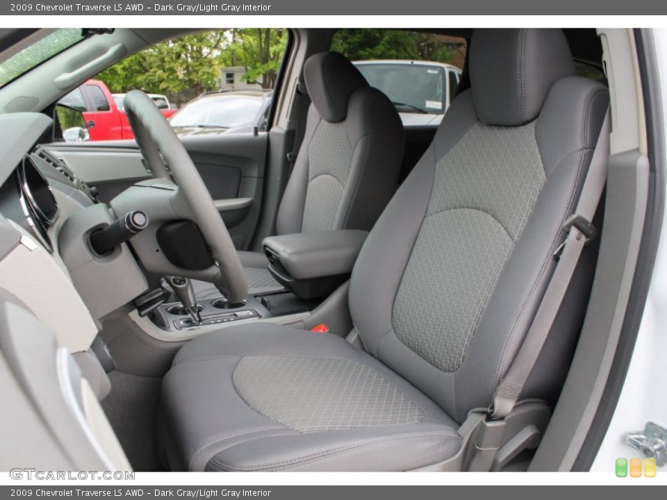 Dark Gray/Light Gray Interior Photo for the 2009 Chevrolet Traverse LS AWD #81150722