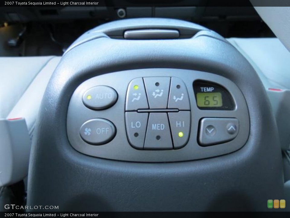 Light Charcoal Interior Controls for the 2007 Toyota Sequoia Limited #81153741