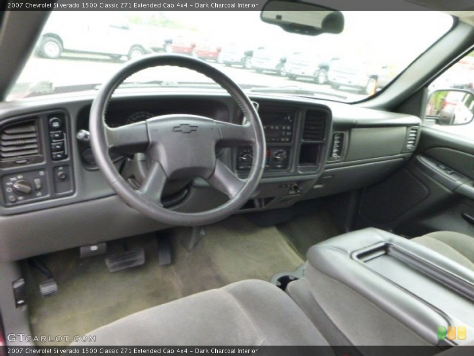 Dark Charcoal Interior Prime Interior for the 2007 Chevrolet Silverado 1500 Classic Z71 Extended Cab 4x4 #81166002
