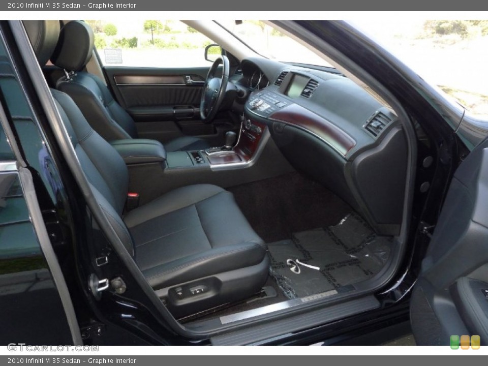 Graphite Interior Photo for the 2010 Infiniti M 35 Sedan #81176307