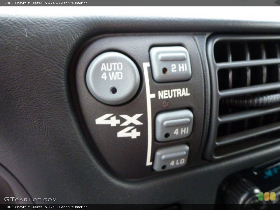 Graphite Interior Controls for the 2003 Chevrolet Blazer LS 4x4 #81178716