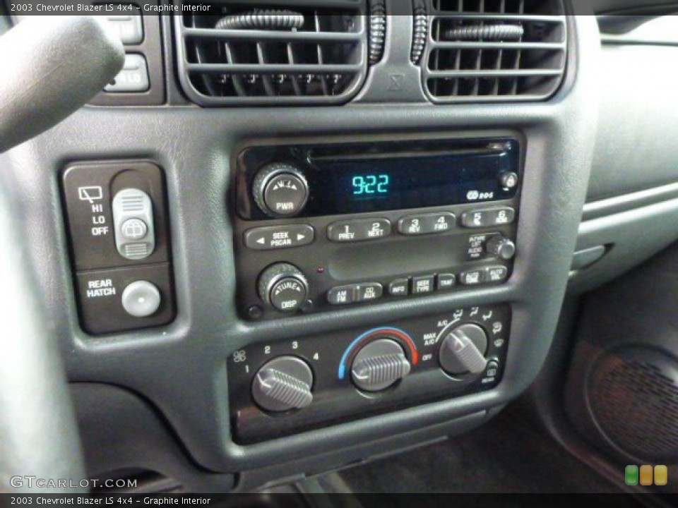 Graphite Interior Controls for the 2003 Chevrolet Blazer LS 4x4 #81178740