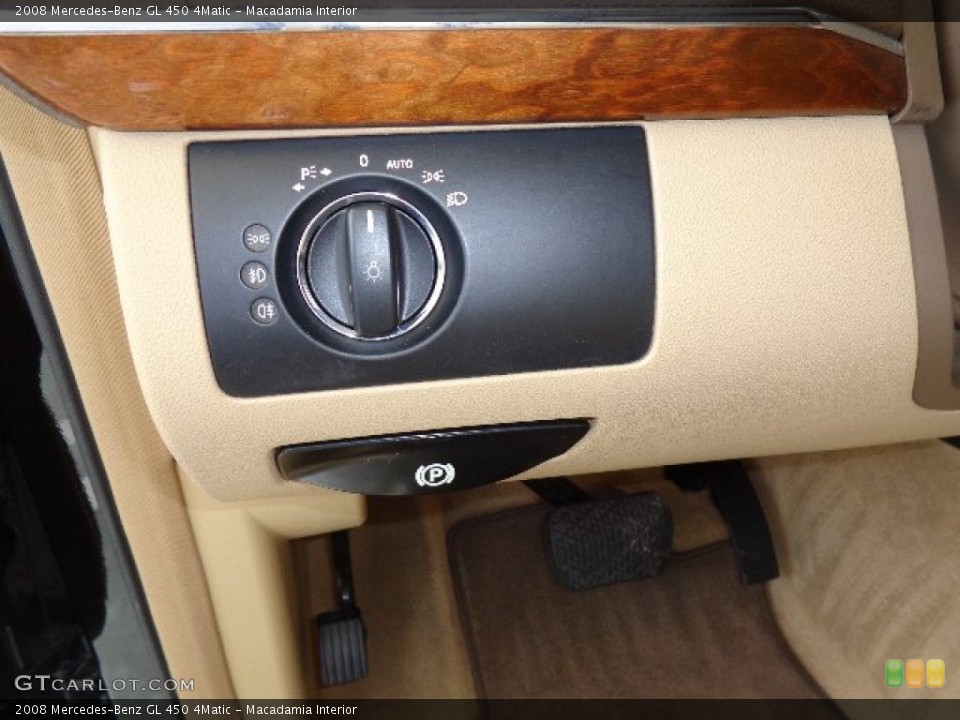 Macadamia Interior Controls for the 2008 Mercedes-Benz GL 450 4Matic #81181687