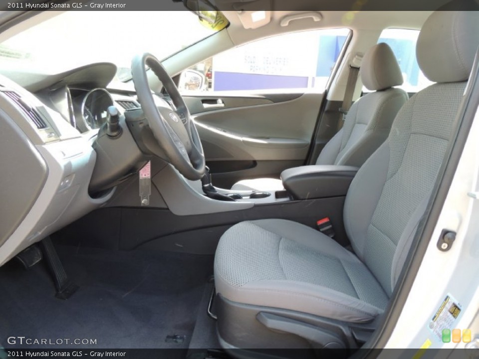 Gray Interior Photo for the 2011 Hyundai Sonata GLS #81187290