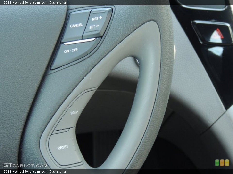 Gray Interior Controls for the 2011 Hyundai Sonata Limited #81188004