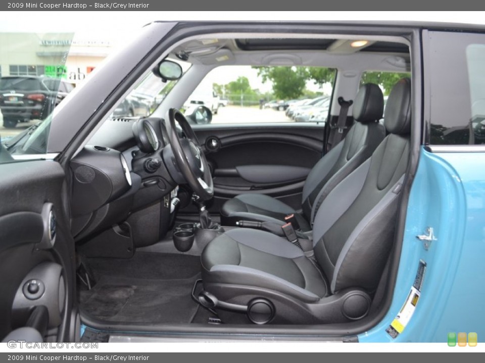 Black/Grey Interior Photo for the 2009 Mini Cooper Hardtop #81195585