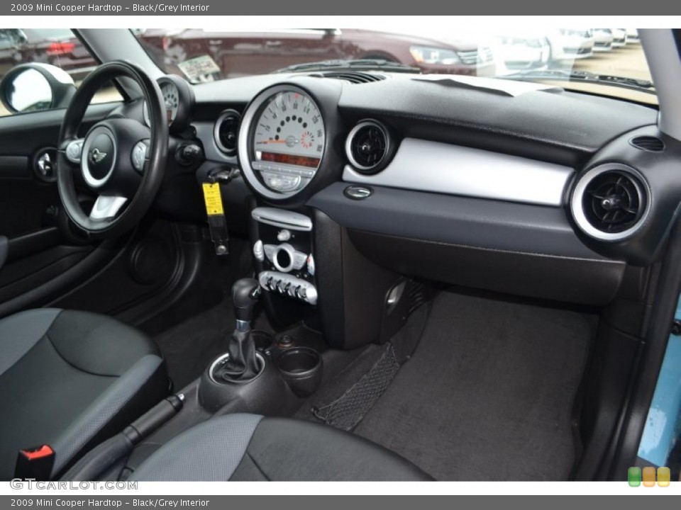 Black/Grey Interior Dashboard for the 2009 Mini Cooper Hardtop #81195737