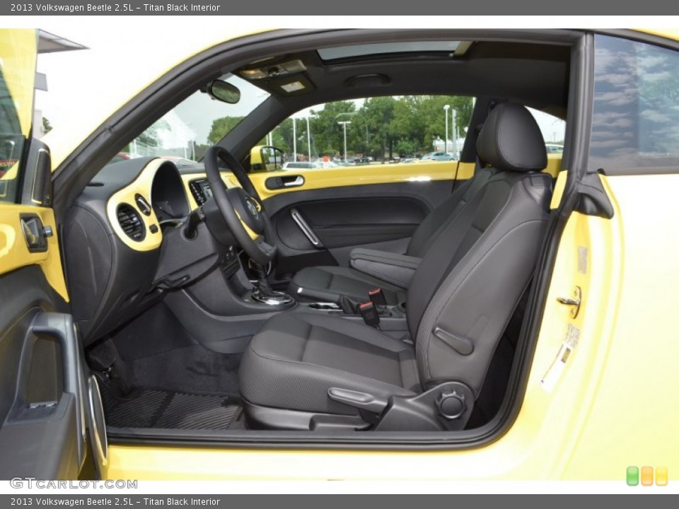 Titan Black Interior Photo for the 2013 Volkswagen Beetle 2.5L #81199145