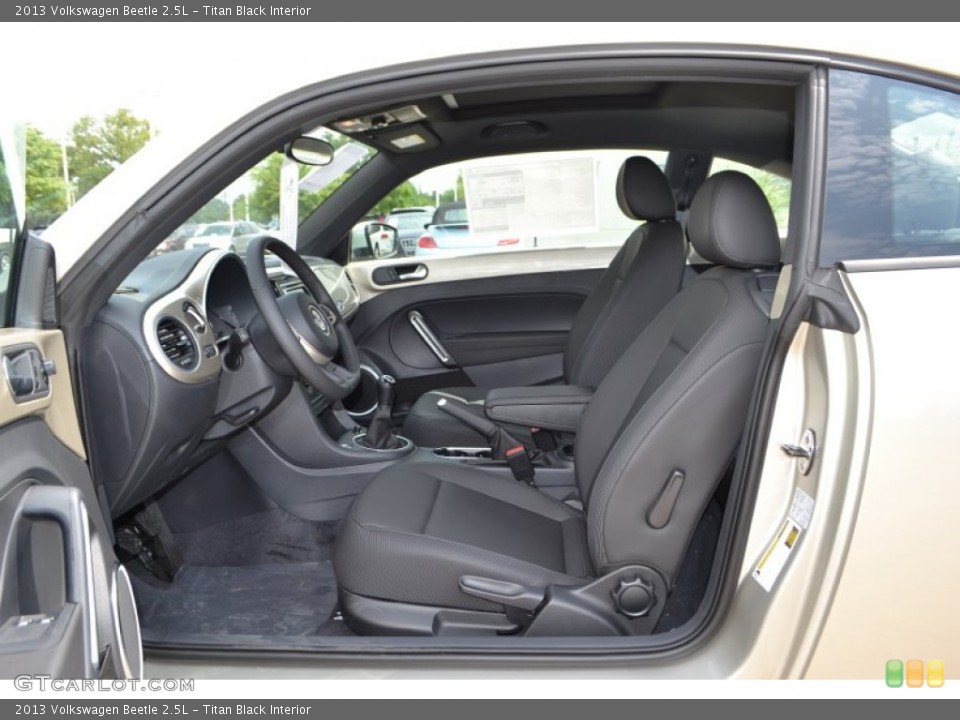 Titan Black Interior Photo for the 2013 Volkswagen Beetle 2.5L #81200849