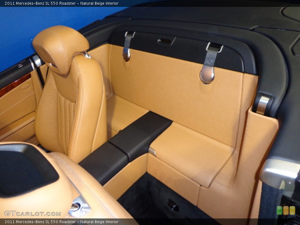 Natural Beige Interior Photo for the 2011 Mercedes-Benz SL 550 Roadster #81202431