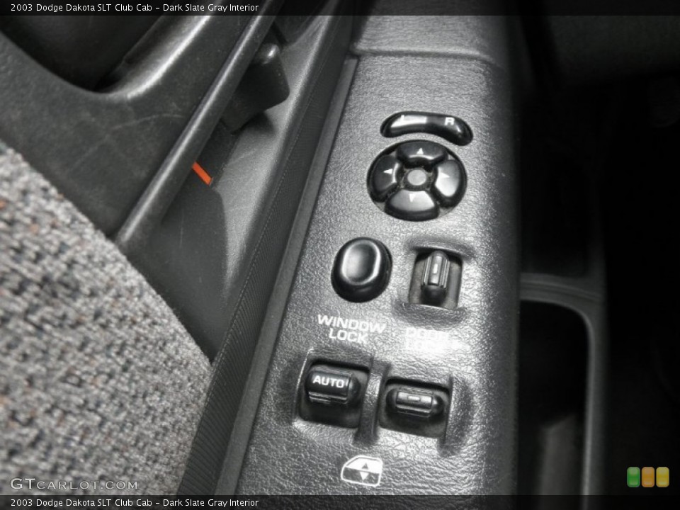 Dark Slate Gray Interior Controls for the 2003 Dodge Dakota SLT Club Cab #81208620