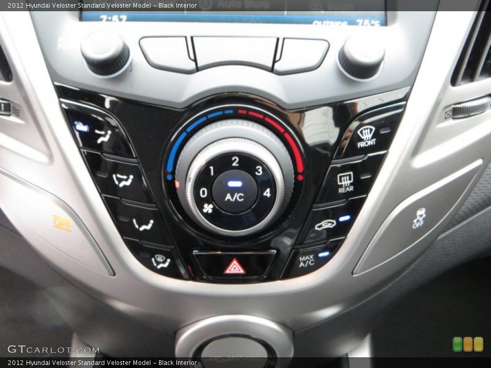 Black Interior Controls for the 2012 Hyundai Veloster  #81209420