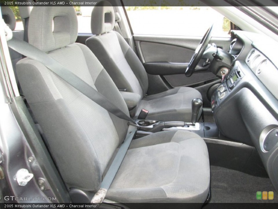 Charcoal Interior Front Seat for the 2005 Mitsubishi Outlander XLS AWD #81215865