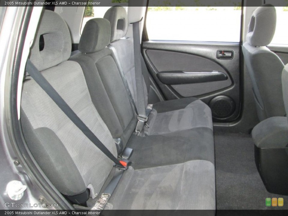 Charcoal Interior Rear Seat for the 2005 Mitsubishi Outlander XLS AWD #81215928