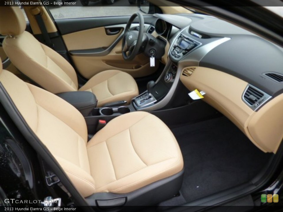 Beige Interior Photo for the 2013 Hyundai Elantra GLS #81222360